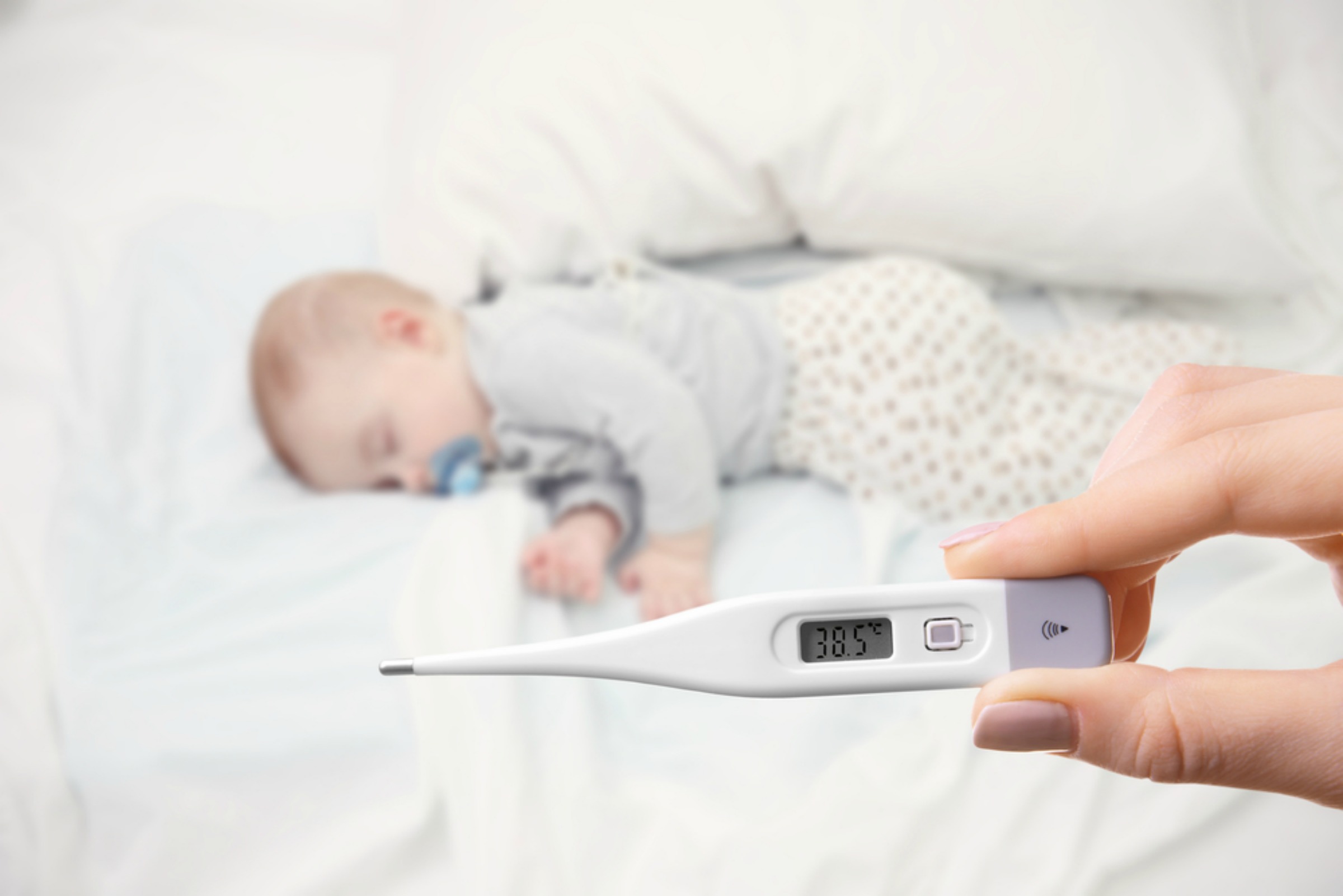 Fièvre bébé: que faire et comment réagir? - Medi-Market Blog