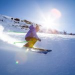 Waarom moet je zonnebrand smeren op wintersport?