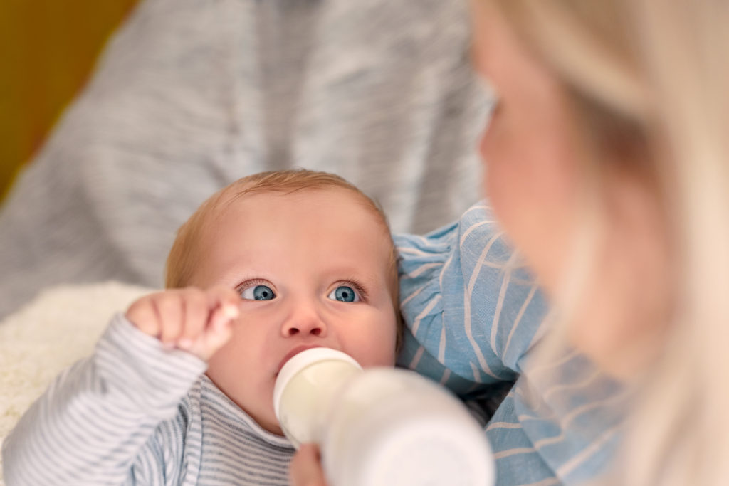Overschakeling van borstvoeding naar flesvoeding een belangrijke stap voor u en uw baby Medi