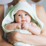 Soins bébé: des produits simples pour peaux délicates